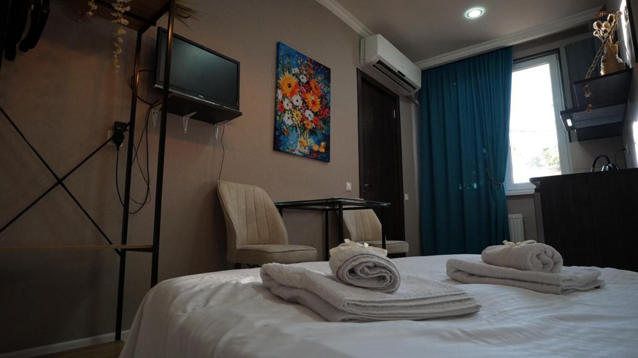 Ferienwohnung Cozy Flat In Center Of Tbilisi Exterior foto